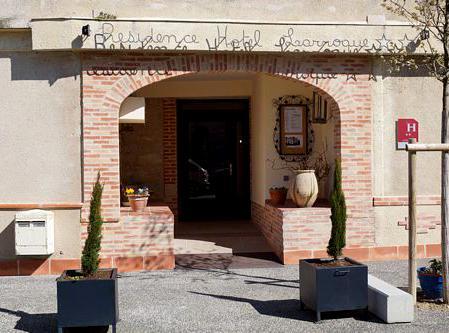 Hotel Residence Larroque Caussade Exterior photo