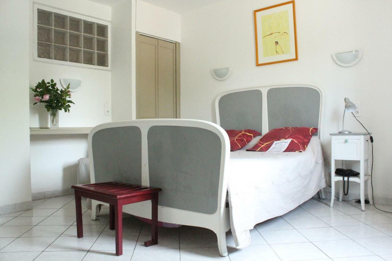 Hotel Residence Larroque Caussade Exterior photo